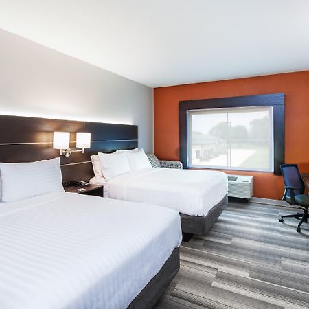 Holiday Inn Express & Suites - Coffeyville By Ihg Exterior foto