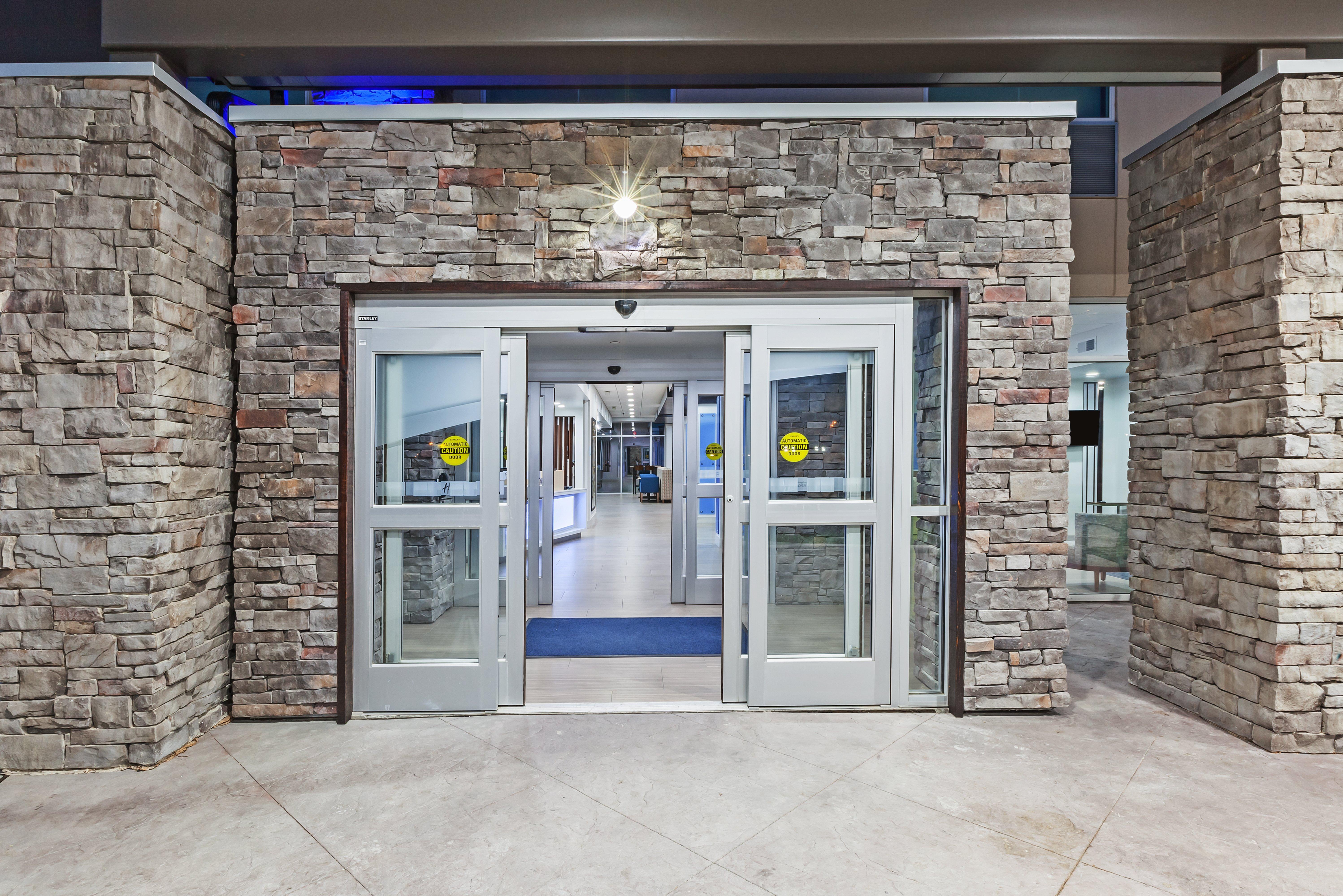 Holiday Inn Express & Suites - Coffeyville By Ihg Exterior foto