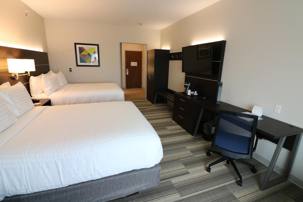 Holiday Inn Express & Suites - Coffeyville By Ihg Exterior foto
